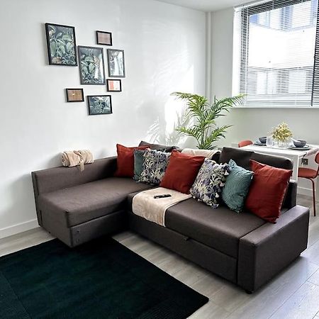 Studio Apartment In Milton Keynes Zewnętrze zdjęcie